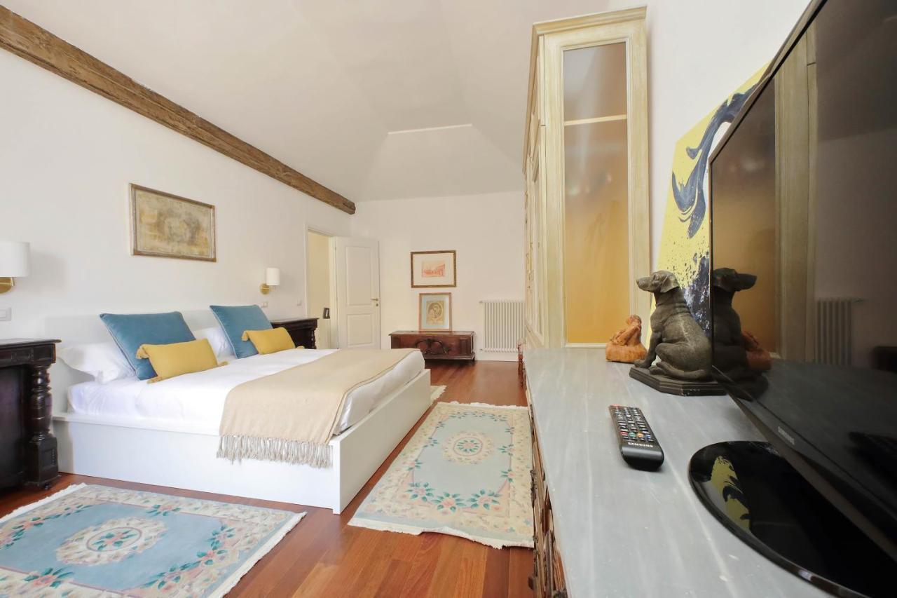 Apartament Ych-Penthouse Fiammetta A Piazza Navona Rzym Zewnętrze zdjęcie