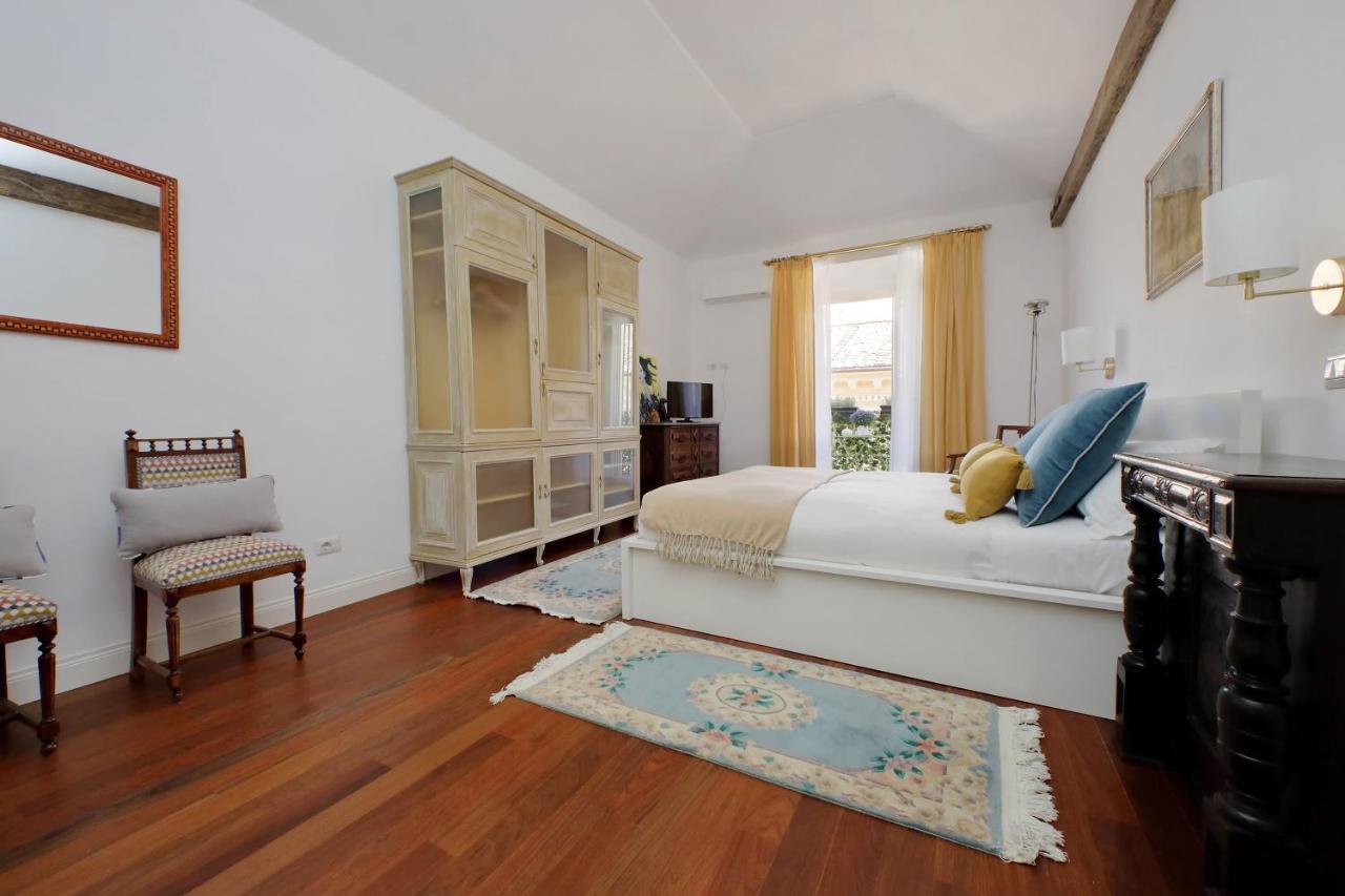 Apartament Ych-Penthouse Fiammetta A Piazza Navona Rzym Zewnętrze zdjęcie